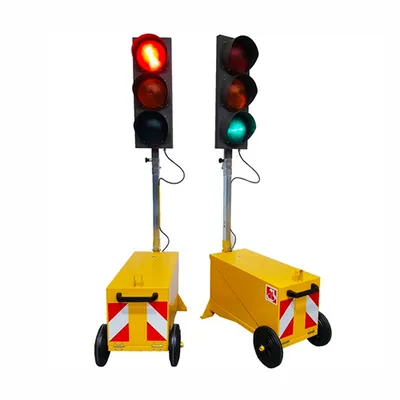 Coppia di semafori mobili da cantiere